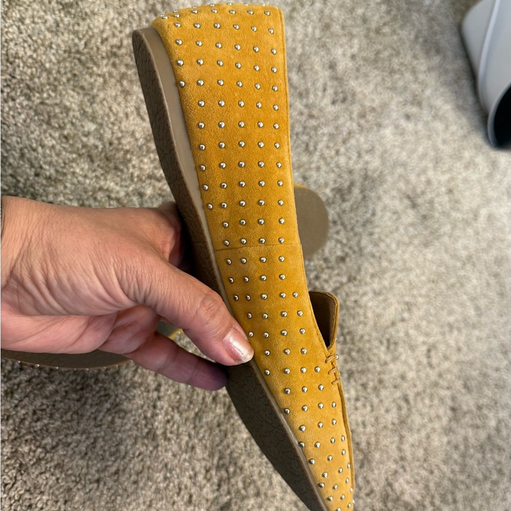 Steve Madden Yellow Studded Women's Flats - Picture 7 of 11